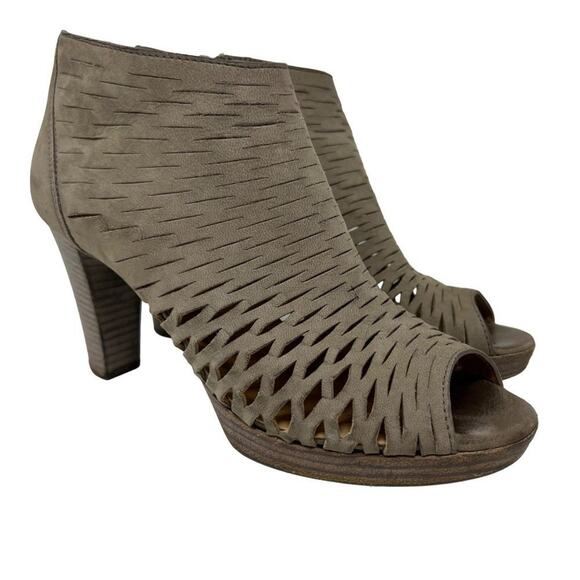 Paul Green Munchen Leather Perforated Peep Toe Heeled Booties - Picture 1 of 9